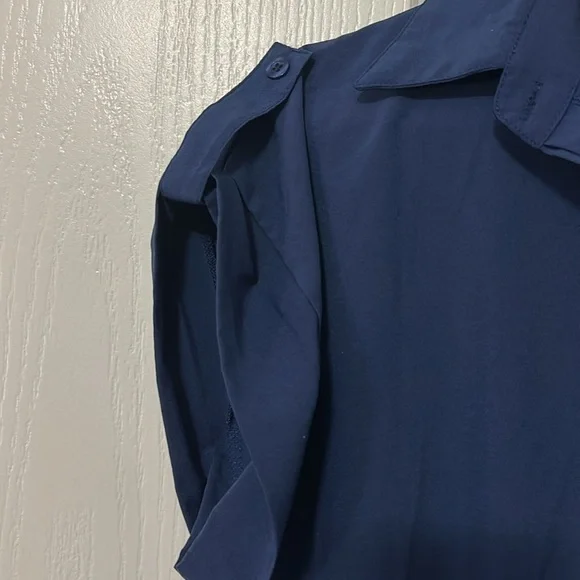 Lightweight blue dress size medium - Picture 3 of 6